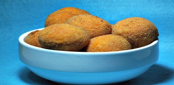 Banana Bonda ready in 30 minutes