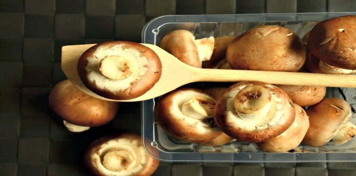 A healthy Baby Corn and Mushroom Salad