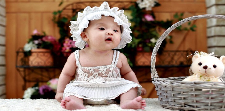 Baby's poo: How milk and food affect it?