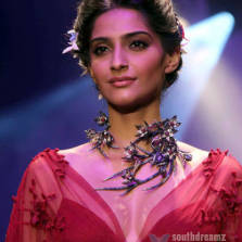 fashion Sonam Kapoor