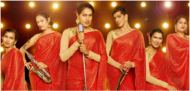 Transgender exclusive : Six Pack Band