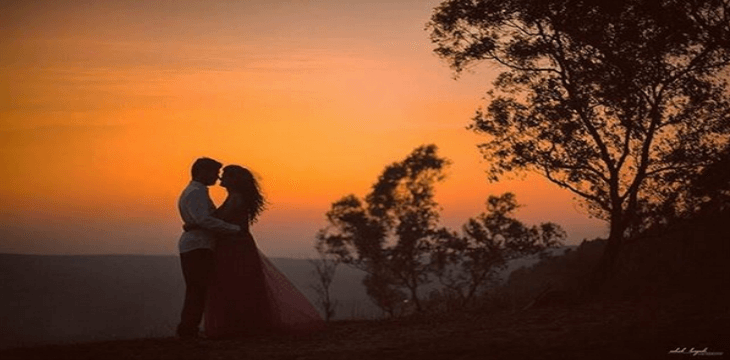 5 Things happy couples always let go of