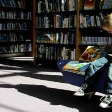 5 Reasons why your child should read books!