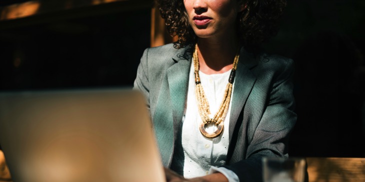 10 Ways to keep your love life and career in balance?
