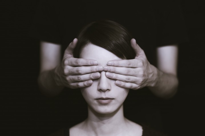 5 Signs you are being taken advantage of in the relationship